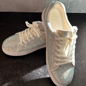 White sparkle tennis shoes